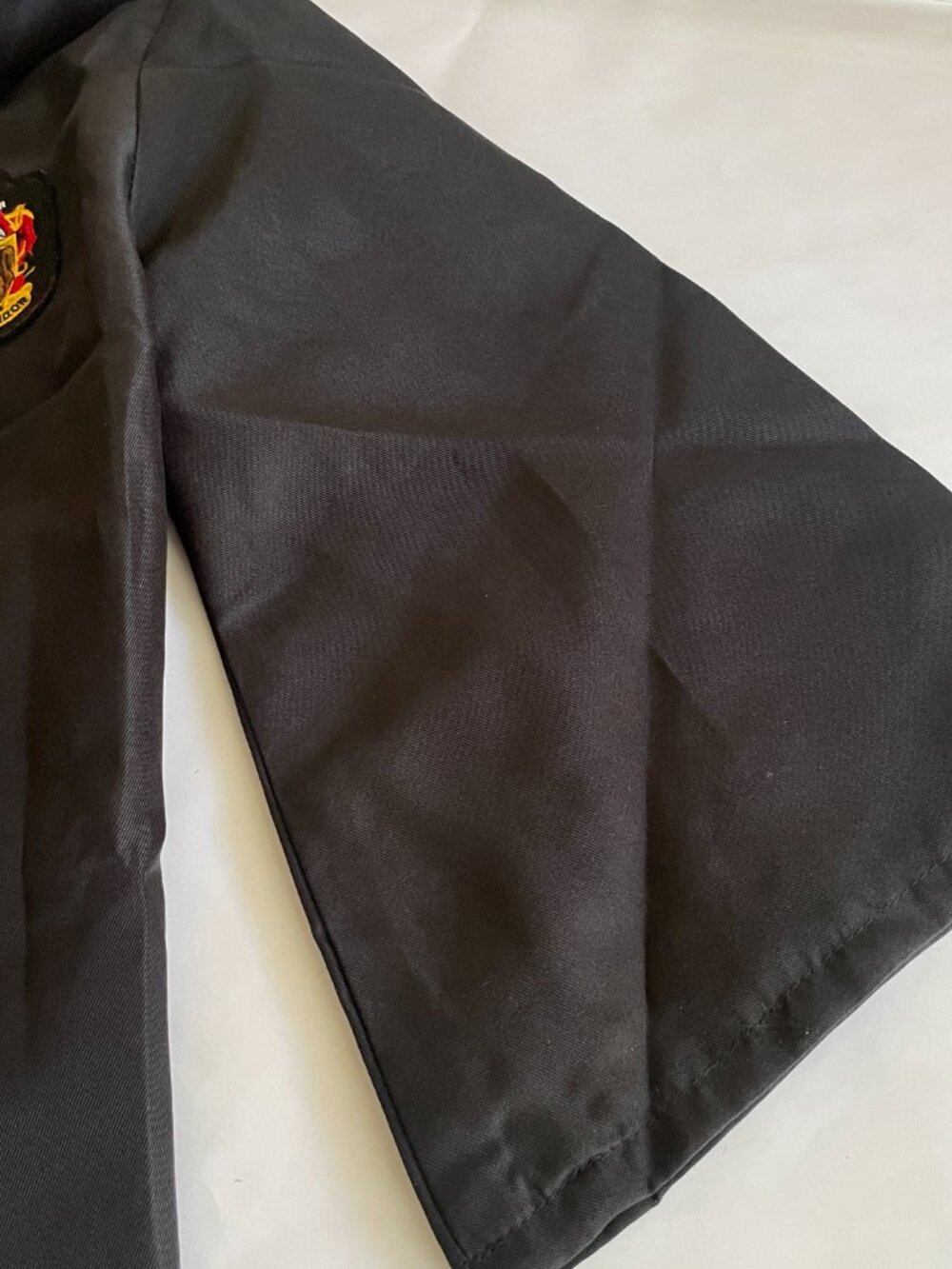 Harry Potter Gryffindor Robe - Picture 7 of 8